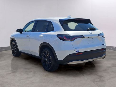 Certified 2025 Honda HR-V Sport image 6