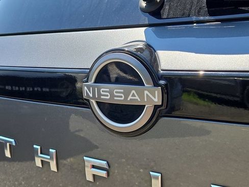 Used 2023 Nissan Pathfinder Platinum AWD/4WD image 31