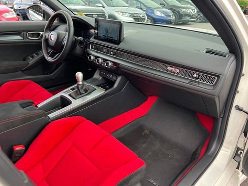 Used 2025 Honda Civic Type R image 26