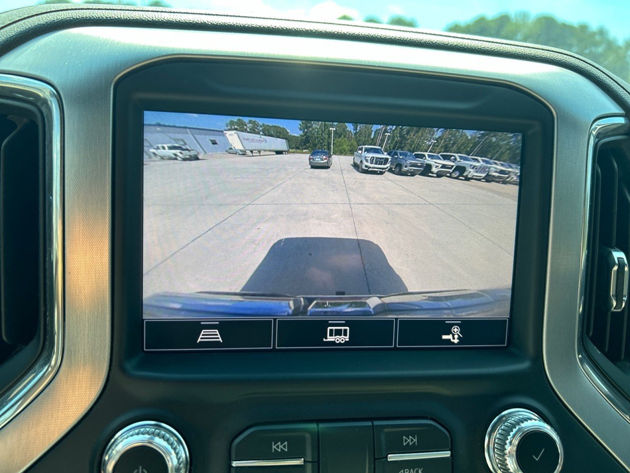 Used 2021 GMC Sierra 1500 SLT w/ SLT Premium Plus Package AWD/4WD image 12