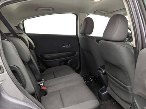 Used 2022 Honda HR-V LX image 18