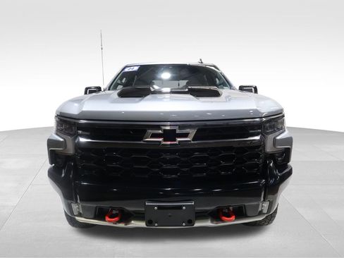 Used 2024 Chevrolet Silverado 1500 ZR2 w/ Technology Package AWD/4WD image 7