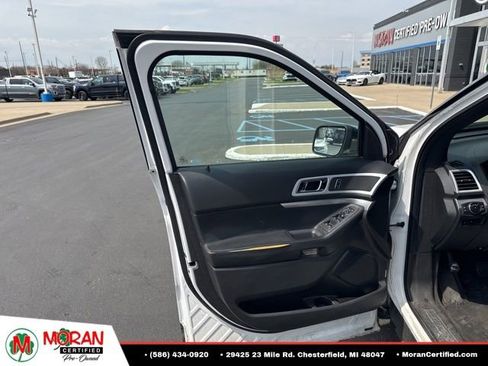 Used 2014 Ford Explorer XLT w/ Equipment Group 202A FWD image 10
