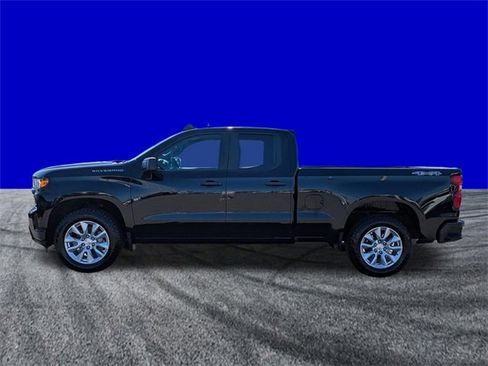 Used 2022 Chevrolet Silverado 1500 Custom image 7