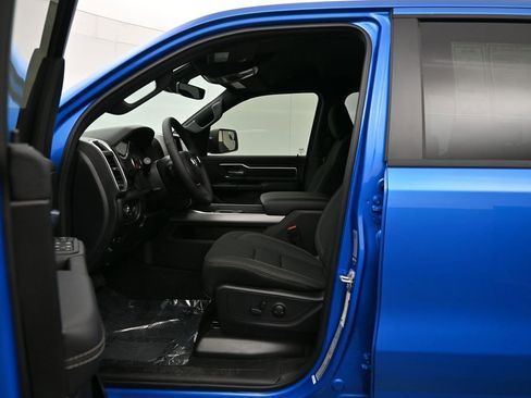 New 2026 RAM 1500 4x4 Crew Cab image 19