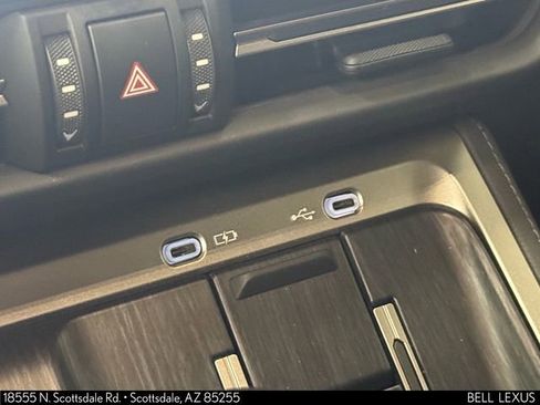 Used 2025 Lexus GX 550 image 23