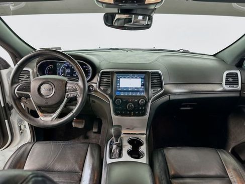 Used 2018 Jeep Grand Cherokee Limited image 19