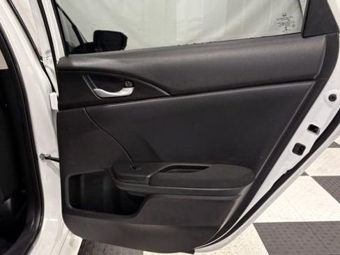 Used 2020 Honda Civic LX image 24