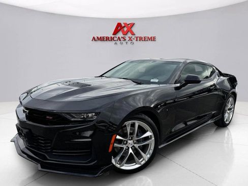 Used 2022 Chevrolet Camaro SS RWD image 2