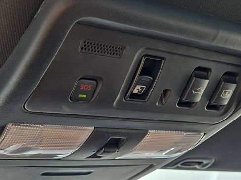 Used 2022 Nissan Titan PRO-4X w/ Pro-4x Convenience Package image 25