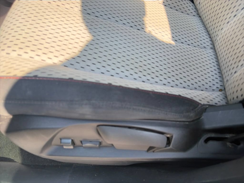 Used 2015 Chevrolet Equinox LS FWD image 18