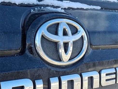 Used 2018 Toyota 4Runner SR5 Premium image 30