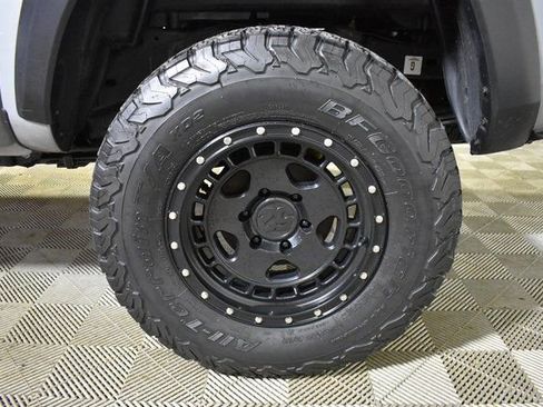 Used 2020 Toyota Tacoma TRD Off-Road w/ TRD Premium Off Road Package image 43
