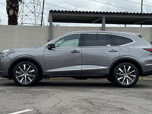 Certified 2025 Acura MDX w/ Technology Package image 10