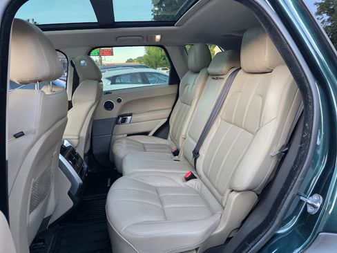 Used 2014 Land Rover Range Rover Sport HSE image 11