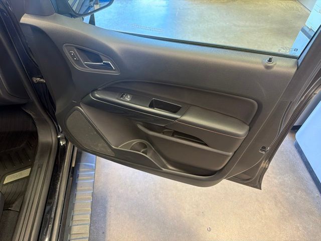 Used 2022 GMC Canyon AT4 AWD/4WD image 25
