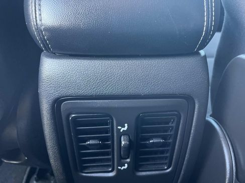 Used 2022 Dodge Durango SXT w/ Anodized Platinum Package AWD/4WD image 17