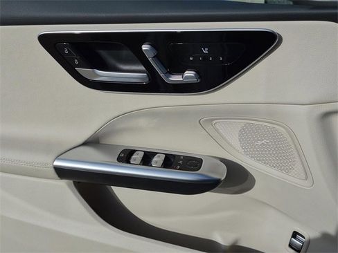 Certified 2023 Mercedes-Benz C 300 4MATIC Sedan image 21