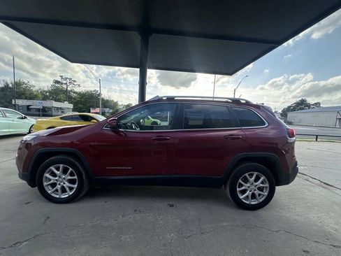 Used 2015 Jeep Cherokee Latitude w/ Cold Weather Group FWD image 5