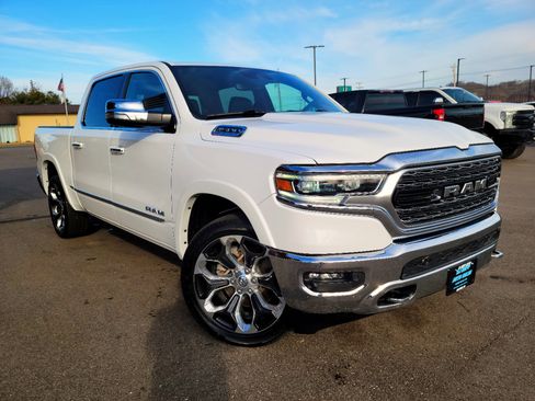 Used 2022 RAM 1500 Limited image 1