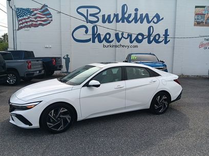 Used 2024 Hyundai Elantra Limited