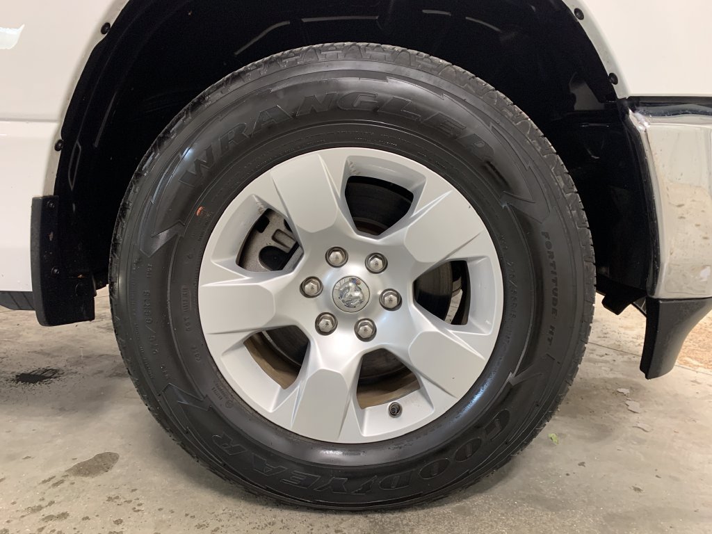 Used 2024 RAM 1500 Big Horn AWD/4WD image 28