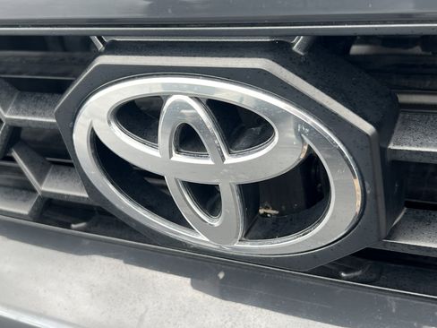 Used 2025 Toyota 4Runner TRD Off-Road image 8