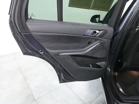 Used 2022 BMW X5 xDrive40i w/ Parking Assistance Package AWD/4WD image 24