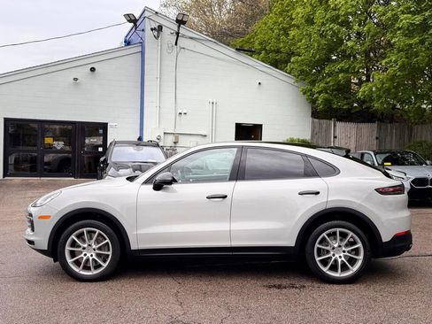 Used 2021 Porsche Cayenne Coupe AWD/4WD image 3