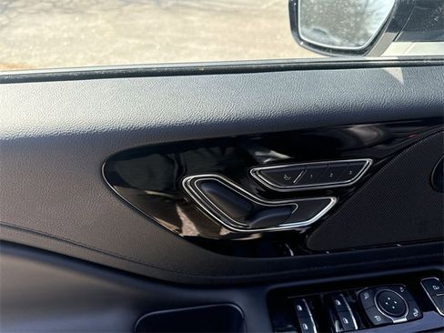 New 2026 Lincoln Aviator Reserve image 12