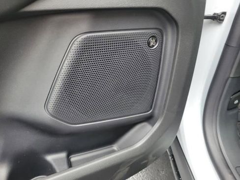New 2025 Ford Escape SE w/ PHEV Premium Package FWD image 18