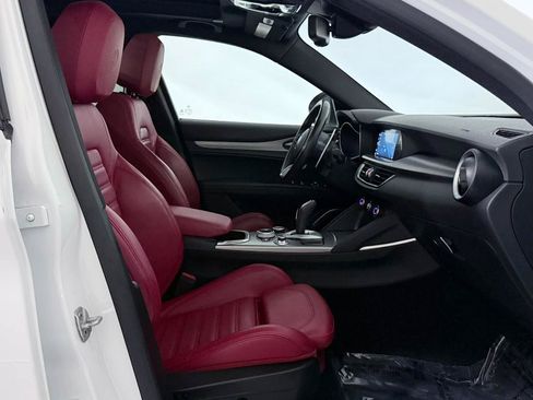 Used 2023 Alfa Romeo Stelvio Veloce AWD/4WD image 26