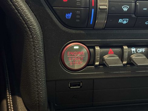 Used 2020 Ford Mustang Shelby GT350 w/ Technology Package RWD image 17