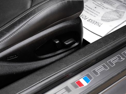 Used 2019 Chevrolet Camaro SS image 39