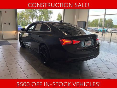 Used 2020 Chevrolet Malibu LT w/ Midnight Edition FWD image 7