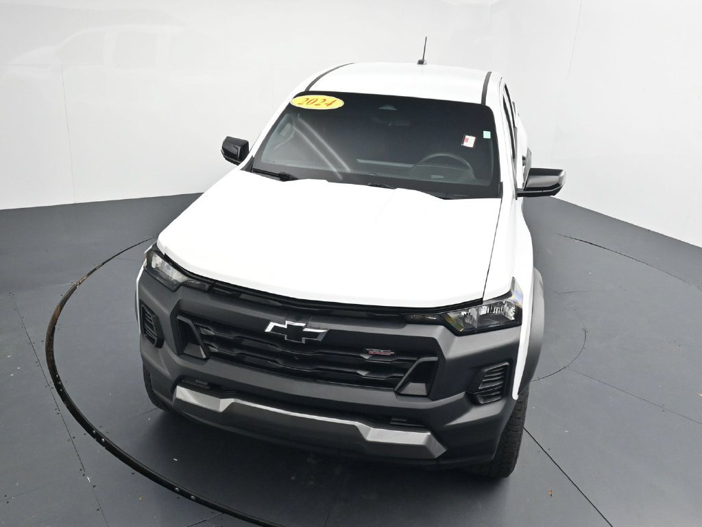 Used 2024 Chevrolet Colorado Trail Boss w/ Technology Package AWD/4WD image 25