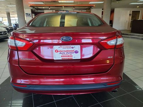 Used 2014 Ford Fusion SE image 6