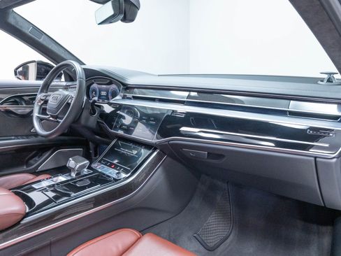 Used 2020 Audi S8 L AWD/4WD image 30