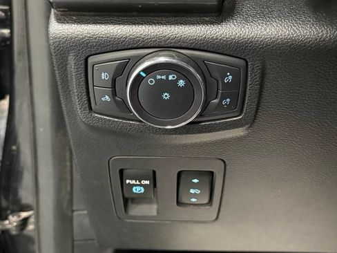 Used 2020 Ford F150 XLT w/ Equipment Group 302A Luxury AWD/4WD image 17