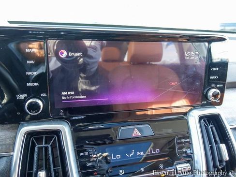 Used 2022 Kia Sorento SX Prestige w/ Rust Color Package image 17