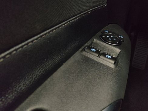 Used 2020 Ford Mustang Coupe RWD image 27