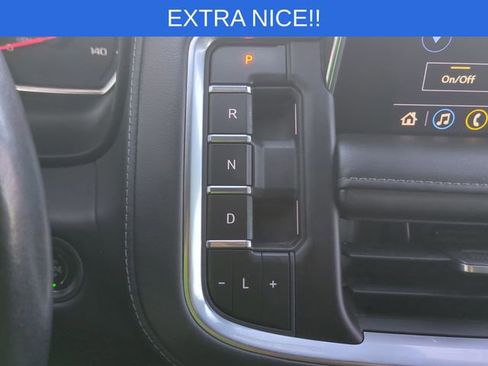 Used 2021 Chevrolet Tahoe Z71 w/ Z71 Signature Package image 19