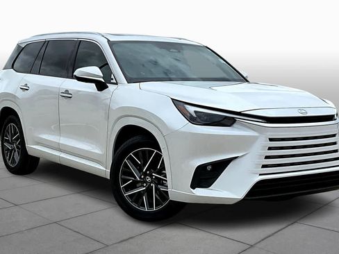 New 2026 Lexus TX 350 AWD image 2