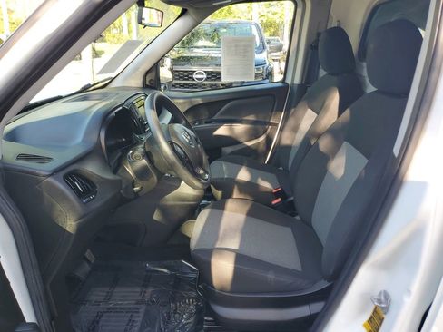 Used 2021 RAM ProMaster City Tradesman FWD image 16