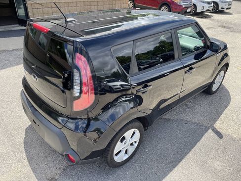 Used 2016 Kia Soul FWD image 9