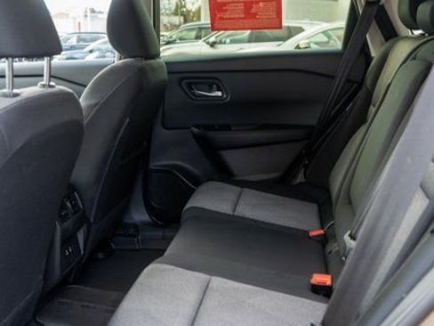 Certified 2025 Nissan Rogue SV image 12