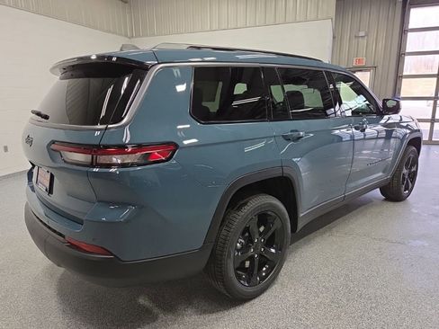 New 2026 Jeep Grand Cherokee L Limited AWD/4WD image 7