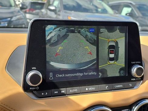 New 2025 Nissan Sentra SV w/ SV Premium Package image 10