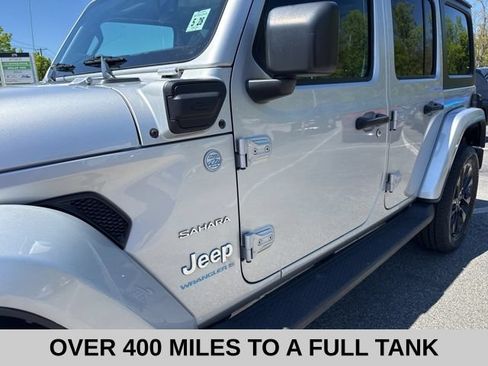Used 2023 Jeep Wrangler Unlimited Sahara AWD/4WD image 4