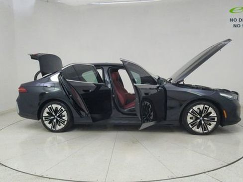 Used 2026 BMW 540i xDrive image 77